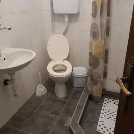 Anna Apartment